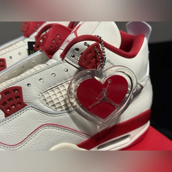 Women's Size 14/Men's Size 12.5 - Air Jordan 4 Retro "Pale Ivory and Tough Red" - Picture 8 of 16